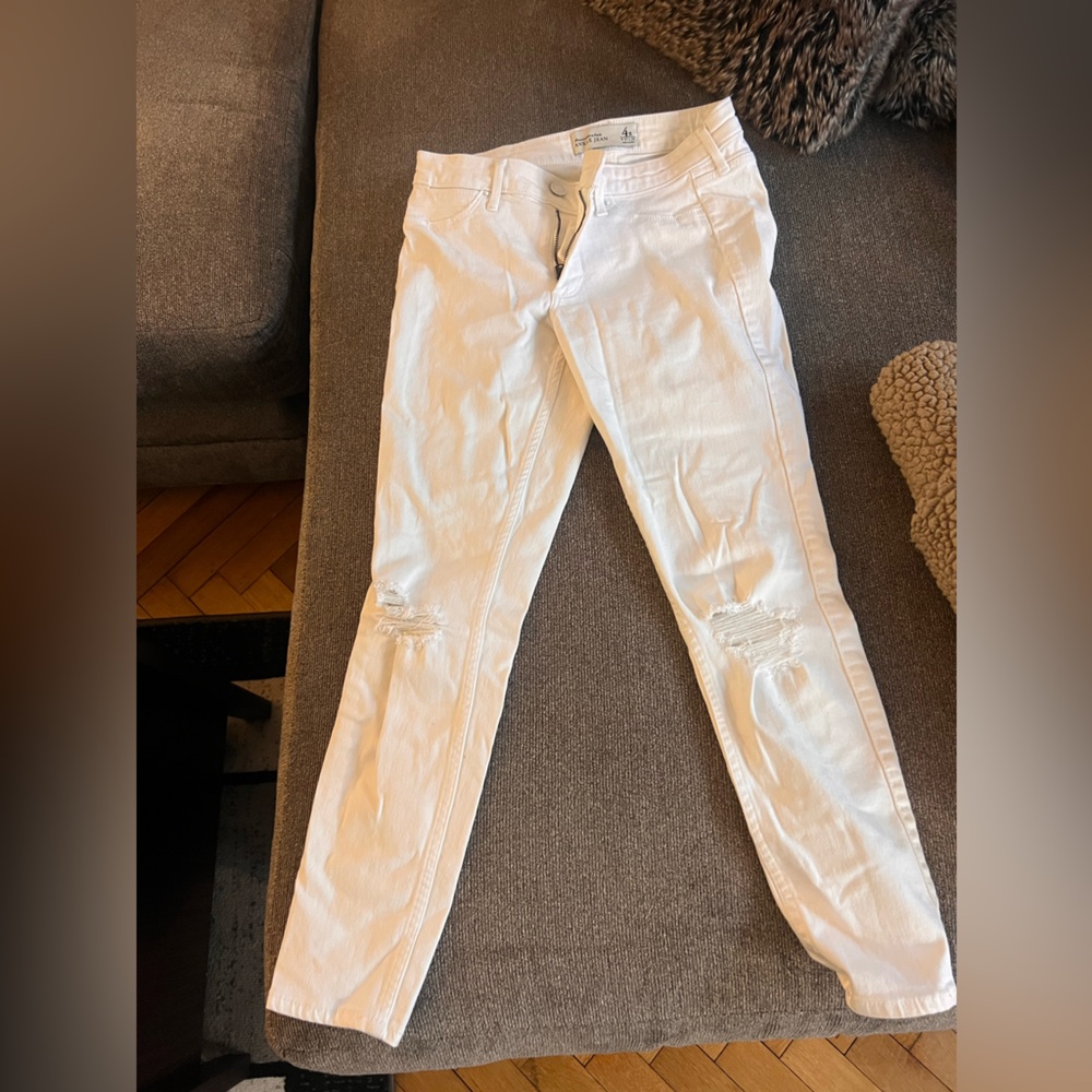 Abercrombie & Fitch Ankle Jeans- size 4R